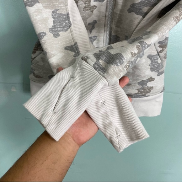 Athleta Triumph Zip Up Hoodie Camo Gray 511504 Sz XS - Picture 4 of 11